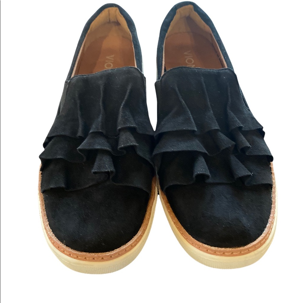 Vionic mahalo slip ins size 8
